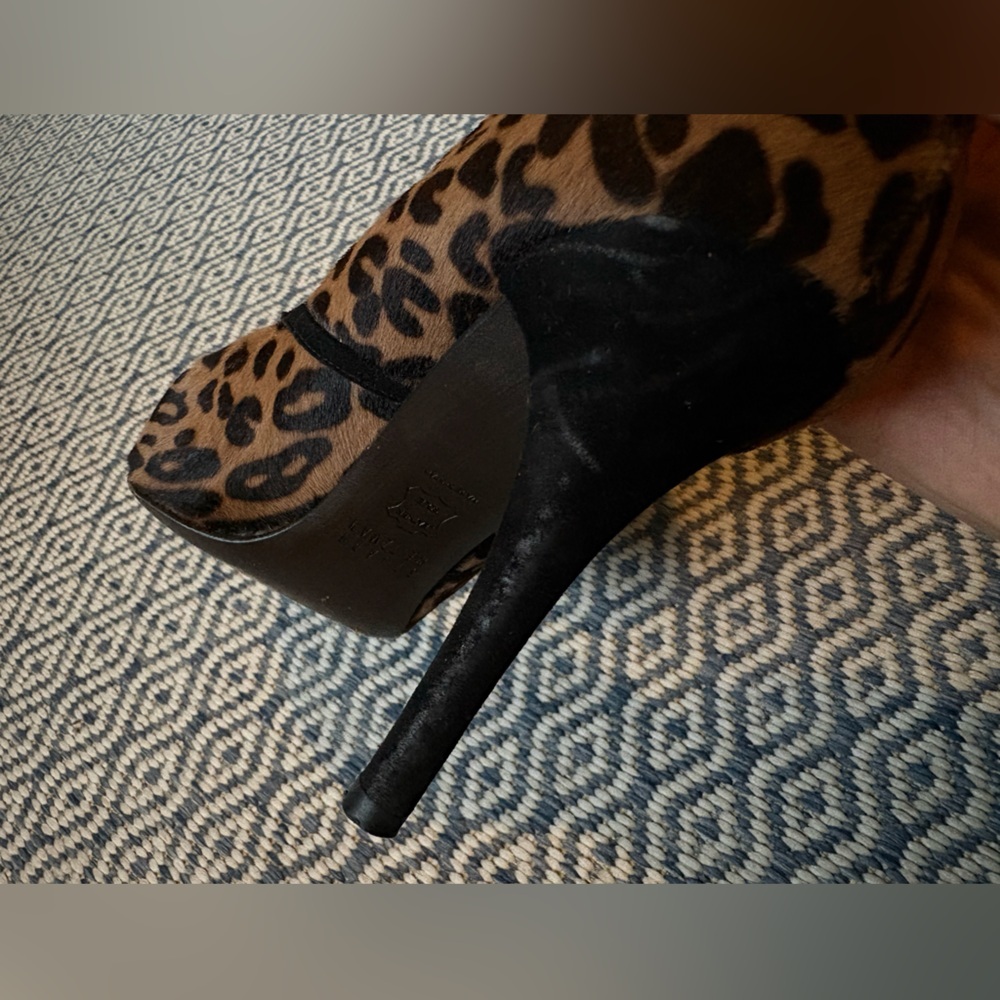 STUART WEITZMAN AOK Serval hair bootie - Picture 9 of 12